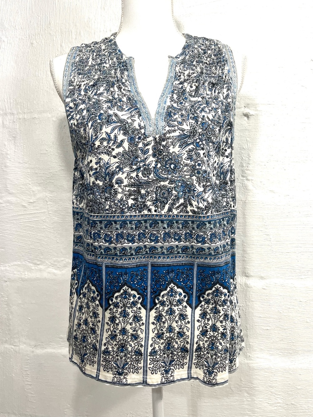 LUCKY BRAND SLEEVELESS TOP